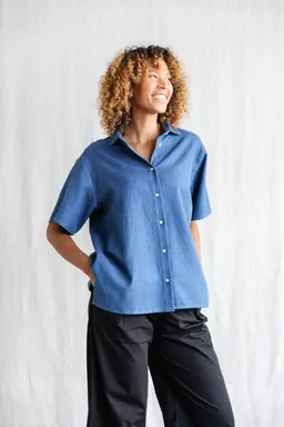 Jyoti - Fair Works Jyoti - Fair Works Bio-Baumwoll Shirt Nehani – Produktbild 1 von 1
