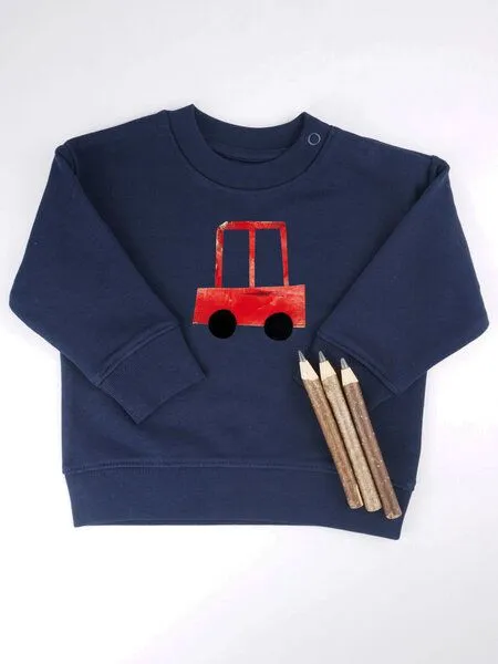 MelaDi Meladi Kinder Baby - Sweater aus Biobaumwolle - Rotes Auto auf Navy Blue, Blau, – Produktbild 4 von 6