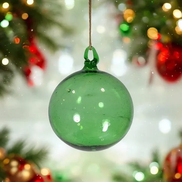 Moogoo Creative Africa Moogoo Creative Africa Mundgeblasene Weihnachtskugel | Green | handgemacht in Palästina | Fair Trade for Peace – Produktbild 2 von 2