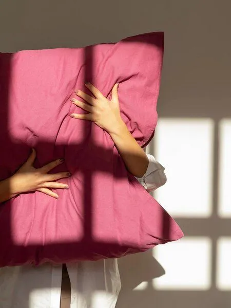 erlich textil erlich textil Michel Kopfkissenbezug aus Bio-Baumwolle, Leinen Mix, made in Europe, Waldbeere, – Produktbild 7 von 7