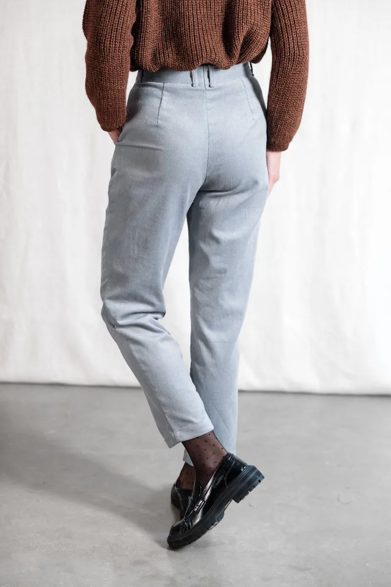 Jyoti - Fair Works Jyoti - Fair Works Damen vegan Hose Suhrut Fog Grey/Blue, Extra hellblau, – Produktbild 1 von 2