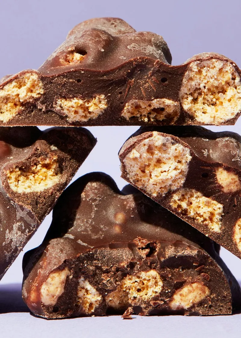 KoRo Cookie Fudge Cluster in dunkler Schokolade 1 kg – Produktbild 4 von 5