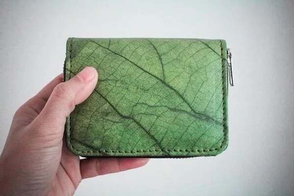 BY COPALA BY COPALA Nachhaltiges Portemonnaie aus recycelten Blättern in grün mit Zipper – Produktbild 6 von 6