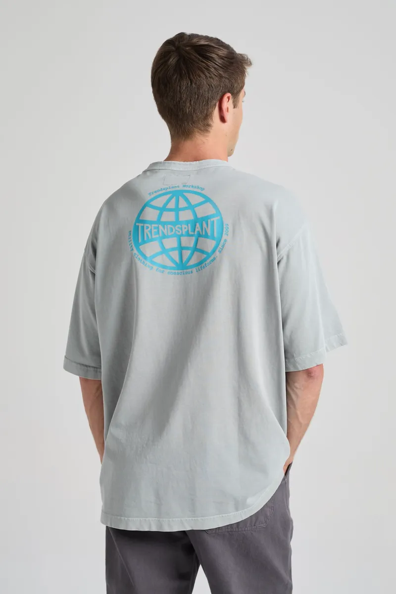 Trendsplant Trendsplant Herren vegan T-Shirt Von Supply Oversize Quarry Blue, Hellblau, – Produktbild 2 von 2