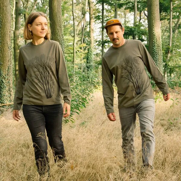 Cmig Cmig Erle mit Elster Langarmshirt unisex in khaki, Grün, – Produktbild 3 von 4