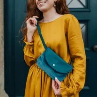 lille mus lille mus Vegane Gürteltasche GERIT 3in1-Tasche Clutch Umhängetasche Kunstleder/Samt – Produktbild 1 von 1