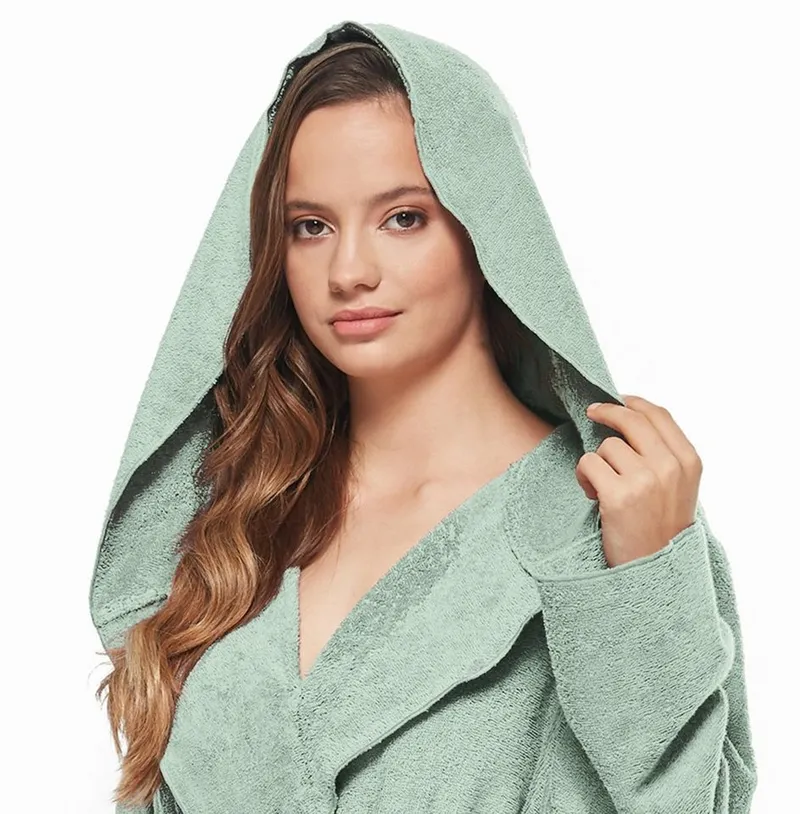 Arus Arus Damenbademantel Angel, extra lang, mit Kapuze, ideal für Zuhause & Wellness, Langform, 100% Baumwolle, Kapuze, Gürtel, mit Kapuze, extra lang, leicht, 100 % Baumwolle-Frottee, Grün, – Produktbild 1 von 5