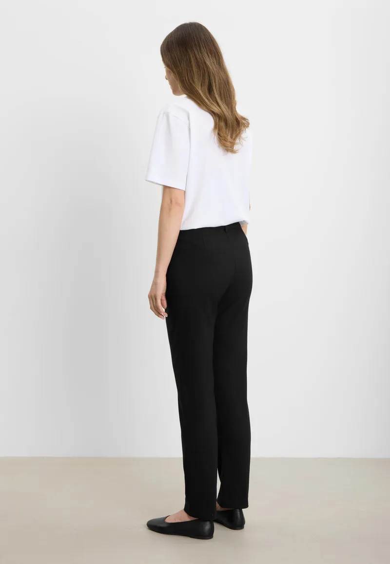 LAURIE LAURIE Damen vegan Hose Julia Regular Short Length Schwarz, Schwarz, – Produktbild 1 von 2