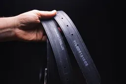 ARTHURKOPF ARTHURKOPF Gürtel aus Fahrradschlauch – Produktbild 1 von 1