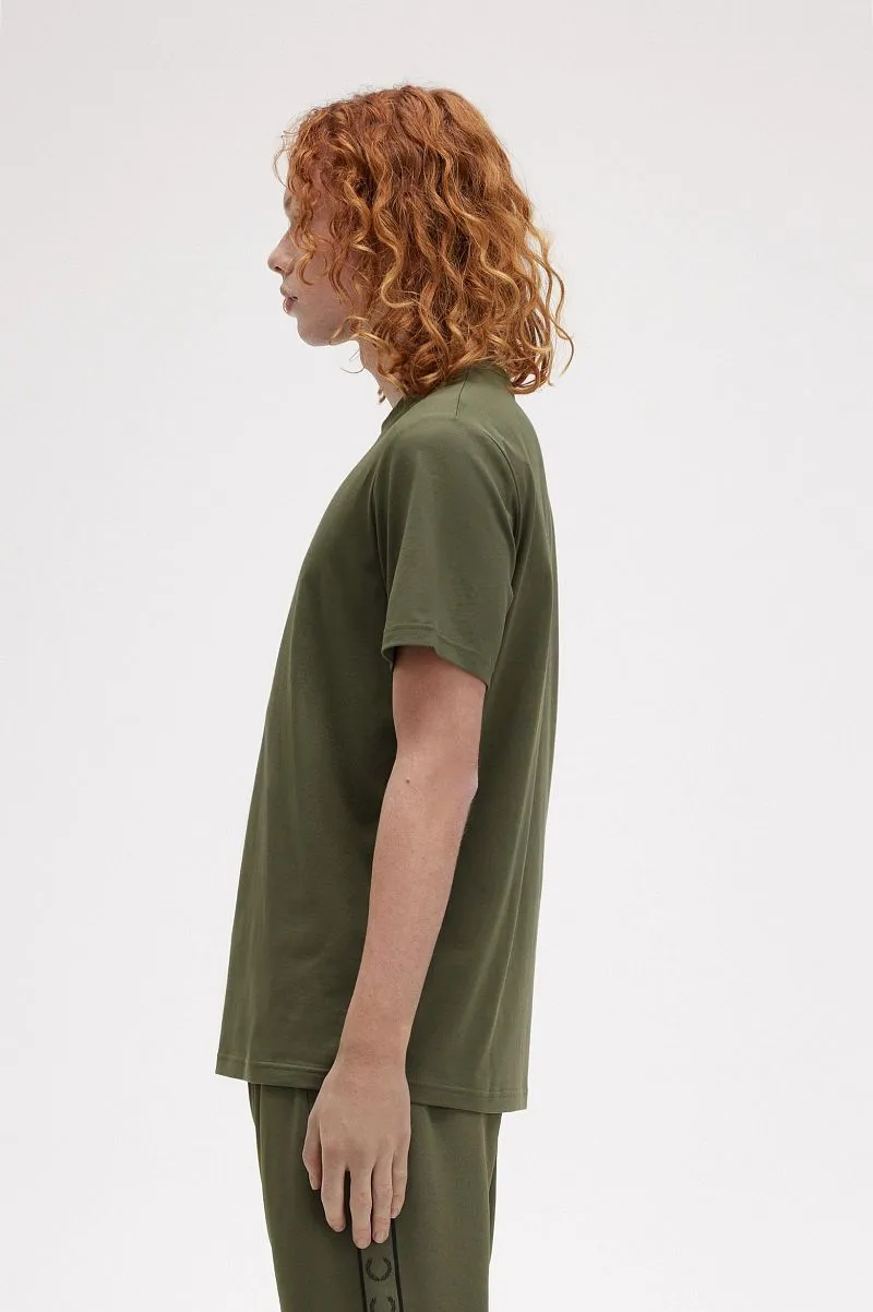 Fred Perry Fred Perry T-Shirt M4580 Olivgrün - Größe L, Dunkelgrün, – Produktbild 4 von 5
