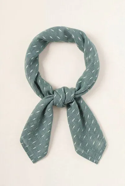 Jyoti - Fair Works Jyoti - Fair Works Bio-Baumwoll Bandana Dupatti, Ikat-salbei, – Produktbild 3 von 4
