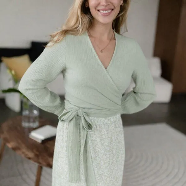 NORDLICHT NORDLICHT Musselin Wickelbluse Freda aus 100% Bio-Baumwolle, Salbei (grün), – Produktbild 3 von 4