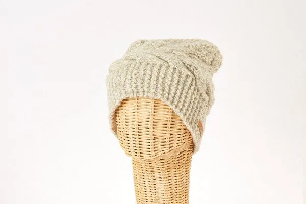 short'n'pietz short'n'pietz Schurwollmütze mit waagerechtem Zopfmuster, Beige, – Produktbild 1 von 2