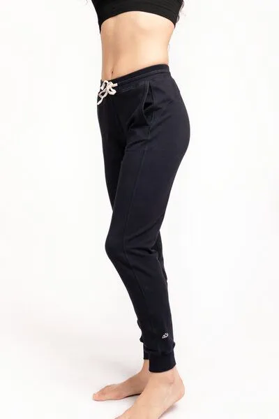 M23 M23 Damen Jogginghose aus Bio-Baumwolle, Modell „Emma“, Dunkelblau, – Produktbild 4 von 4