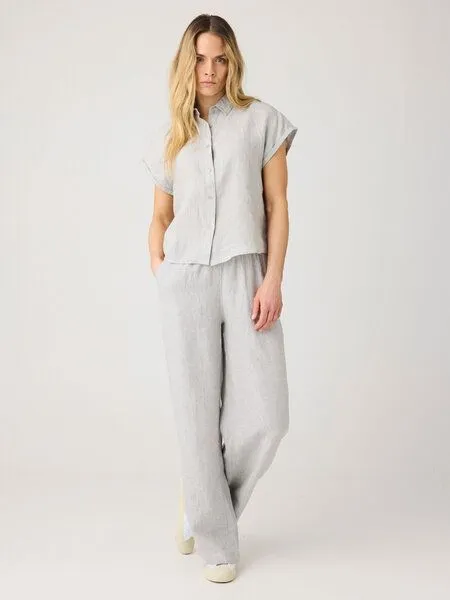 KnowledgeCotton Apparel KnowledgeCotton Apparel POSEY weite, mittelhohe Leinenhose - GOTS/Vegan, Grau (yarndyed-ultimate-grey), – Produktbild 1 von 3
