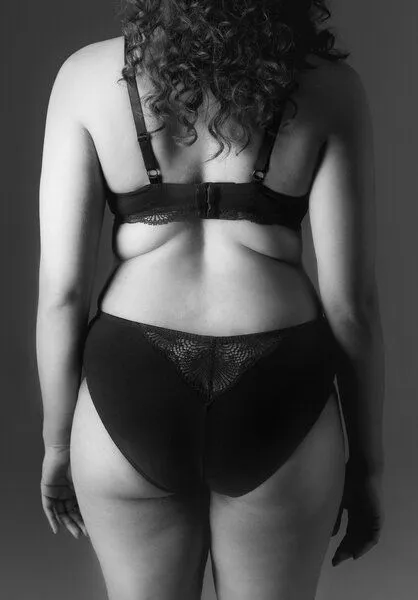 Lovjoi Lovjoi Panty PILOSELLA aus Biobaumwolle und regenerierter Spitze, Black (schwarz), – Produktbild 3 von 4