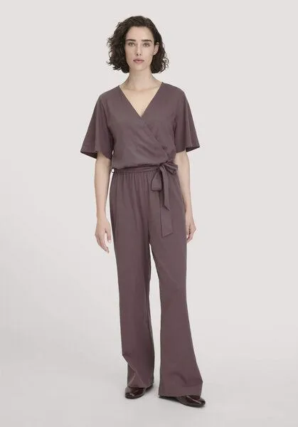 hessnatur hessnatur Jersey Overall Regular in reiner Bio-Baumwolle, Brombeersorbet, – Produktbild 1 von 4