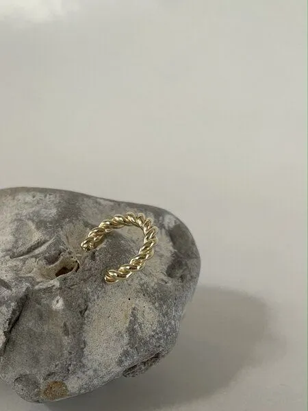 noemvri fashion label noemvri fashion label Swirl Creolen, Gold, – Produktbild 3 von 3