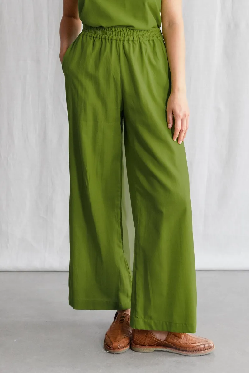 Jyoti - Fair Works Jyoti - Fair Works Damen vegan Hosen Jayan Basil, Grün, – Produktbild 2 von 2