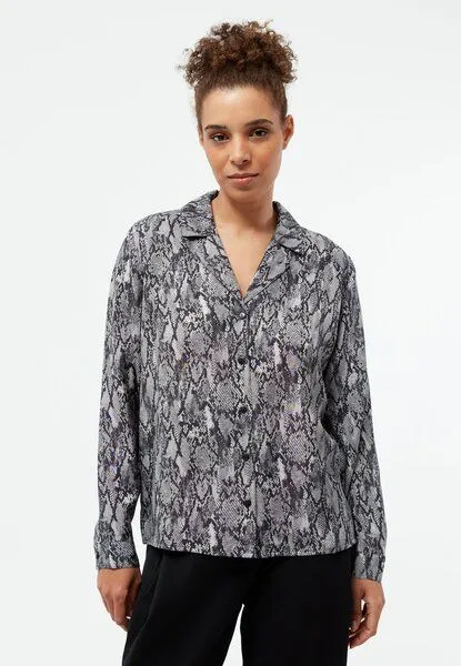 Givn Berlin Givn Berlin Bluse GBZORA aus TENCEL mit Reverskragen, Black / grey (snake), – Produktbild 1 von 4