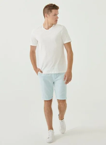 ORGANICATION ORGANICATION Basic T-Shirt aus Bio-Baumwolle mit V-Ausschnitt, Off white, – Produktbild 2 von 4