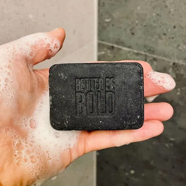 BETTER BE BOLD Better Be Bold – Feste Duschpflege für Körper & Glatze (100 g) – Produktbild 2 von 3