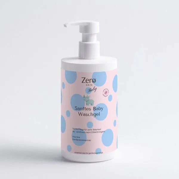 Zero Skin Zero Skin Sanftes Baby Waschgel - 390 ml - milde Reinigung ab Geburt mit Bio-Aloe Vera, Betain, Kamille & Leinsamen, als Waschgel & Badezusatz geeignet – vegan, allergenfrei & ECOCERT COSMOS Organic zertifiziert – Produktbild 1 von 4