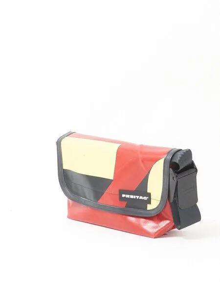 Freitag Freitag F41 Hawaii Five-O - red black yellow (000004199960) – Produktbild 2 von 3