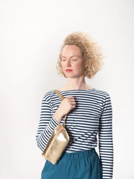 monday market monday market Bauchtasche Luca aus Metallic-Leder, Gold-lachs, – Produktbild 1 von 4