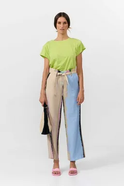 SUITE13LAB Suite13lab Damen-Straighthose EO im Ones-Print – Produktbild 1 von 1
