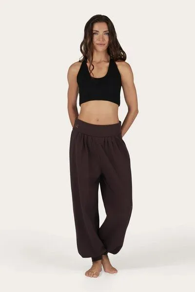 Urban Goddess Urban Goddess Rhea Yoga-Hose mit lockerer Passform, Coffee (braun), – Produktbild 5 von 5