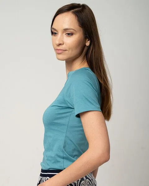Alma & Lovis Alma & Lovis Basic T-Shirt aus 100% Bio-Baumwolle ‚Tee‘, Türkis, – Produktbild 2 von 2