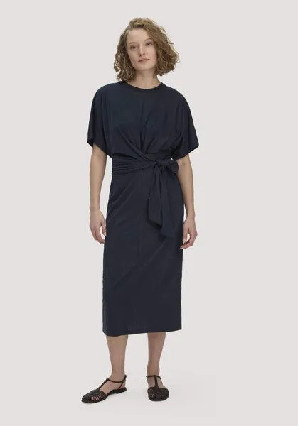 hessnatur hessnatur Jersey Kleid Midi Oversize aus reiner Bio-Baumwolle, Marine, – Produktbild 1 von 4
