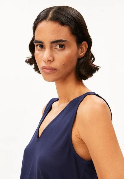 ARMEDANGELS ARMEDANGELS V-NECK Damen LENZING ECOVERO Viskose Mix, Tinted navy, – Produktbild 3 von 4