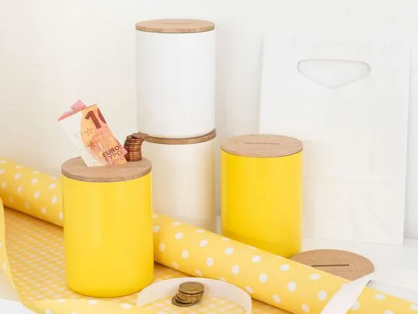 werkvoll by Lena Peter werkvoll by Lena Peter Recycling Feuerlöscher Spardose FIRE, Gelb, – Produktbild 1 von 4