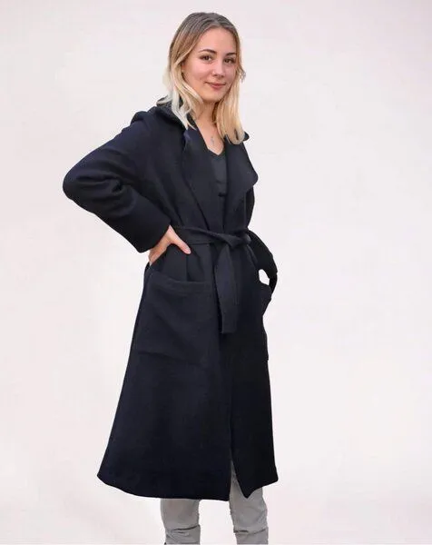 Aatise Aatise Langer Wintermantel Zhara made in France upcycling Wolle Farbe Marine, Schwarz, – Produktbild 4 von 4