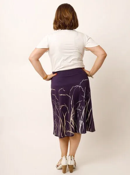 Peaces.bio - handbedruckte Biomode Peaces.bio - handbedruckte Biomode Wenderock Windgeflüster in Violett – Produktbild 2 von 4