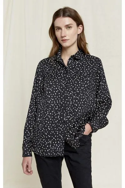 People Tree People Tree Schwarze Bluse mit Blätterdruck - Catherine – Produktbild 2 von 4