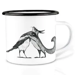 LIGARTI Emailletasse »Eichhörnchen und Elster« von LIGARTI | 300 oder 500 ml | handveredelt in Deutschland | Cup, Kaffeetasse, Emaillebecher, Camping Becher – Produktbild 1 von 1