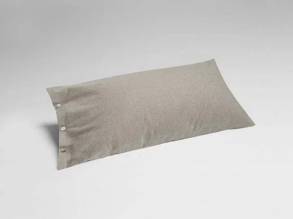 Yumeko Yumeko Kissenbezug aus Velvet Flanell, Stone brown, – Produktbild 3 von 4