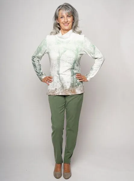 Peaces.bio - handbedruckte Biomode Peaces.bio - handbedruckte Biomode Edles Tencelshirt mit Kunstdruck Eichentraum, Offwhite, – Produktbild 2 von 4