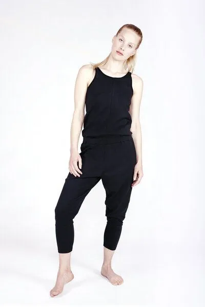 YOIQI YOIQI Yoga Einteiler Jumpsuit aus biologische Baumwolle, Soft black(schwarz), – Produktbild 1 von 3