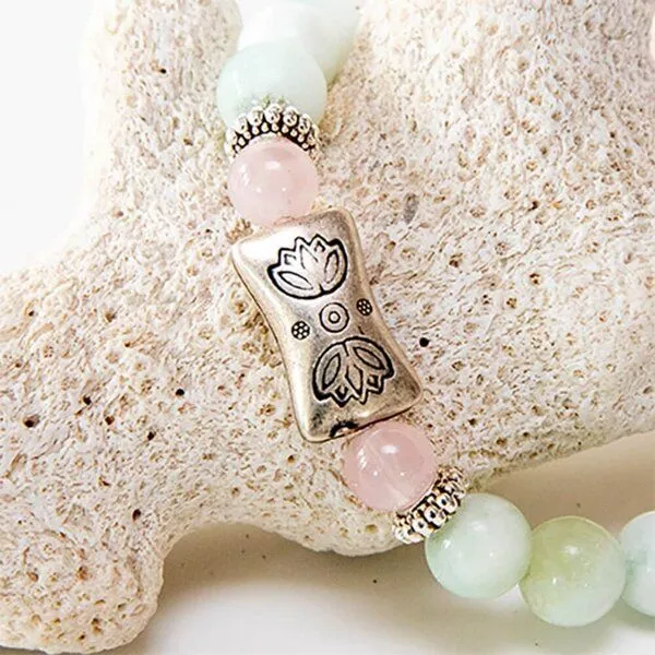 Divasya Divasya Armband "Lotus Garden" aus Rosenquarz – Produktbild 4 von 4