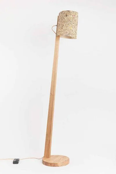 ALMUT von Wildheim ALMUT von Wildheim Dimmbare Stehleuchte aus Eiche Lampenschirm aus Naturmaterialien, Almwiese (grün/bunt), – Produktbild 1 von 4