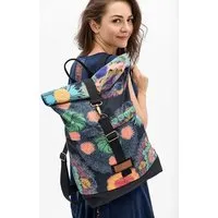 KOKOworld Rucksack Boxy 3.0 – Wasserdicht – Handgepäckgröße – Laptopfach – bunter Print – Fair produziert in Polen – KOKOworld – Produktbild 1 von 1