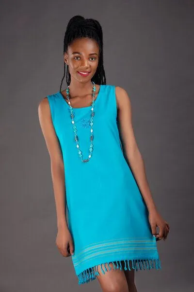 Africulture Africulture Kikoy Sommerkleid kurz, Strandkleid "Jua" mit Sonnen Stickmuster, made in Kenia, Rot, – Produktbild 2 von 4