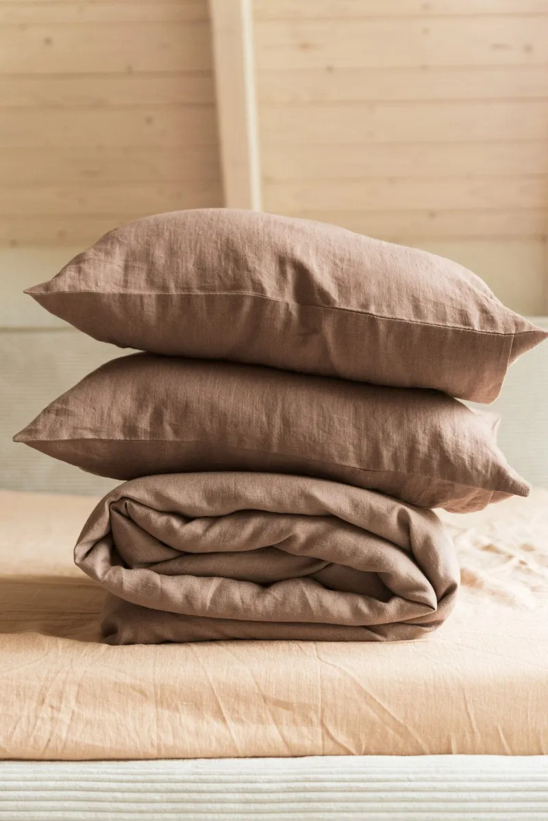 AmourLinen AmourLinen unisex vegan Set Bettwäsche Rosy Brown, Hellbraun, – Produktbild 1 von 2