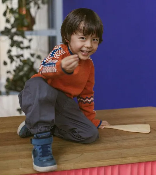 Sense Organics & friends in cooperation with GARY MASH Sense Organics & friends in cooperation with GARY MASH Kinder Strickpulli aus Biobaumwolle – Produktbild 4 von 4
