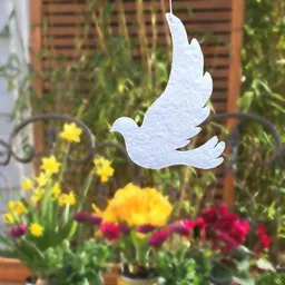 Sundara Sundara Fensterschmuck "Weisse Taube" aus Baumwoll-Papiermaché – Produktbild 1 von 1