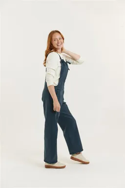 Flax and Loom Flax and Loom Damen vegan Dungaree Tencel Mary Lou Marine – Produktbild 1 von 1